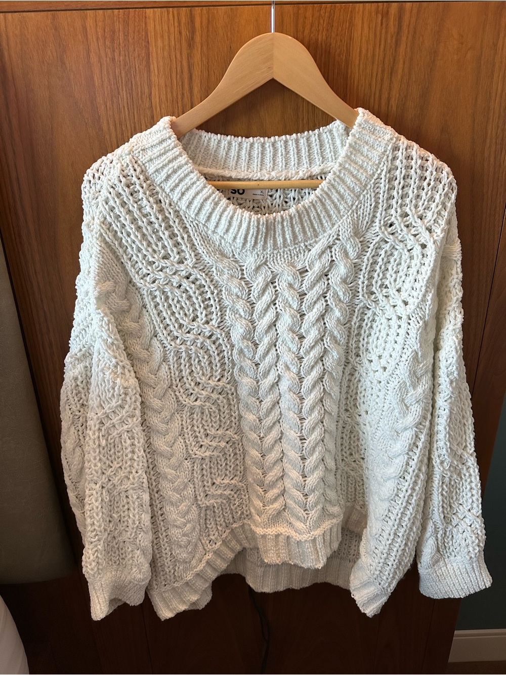 SO Cream Cable Knit Crewneck Sweater